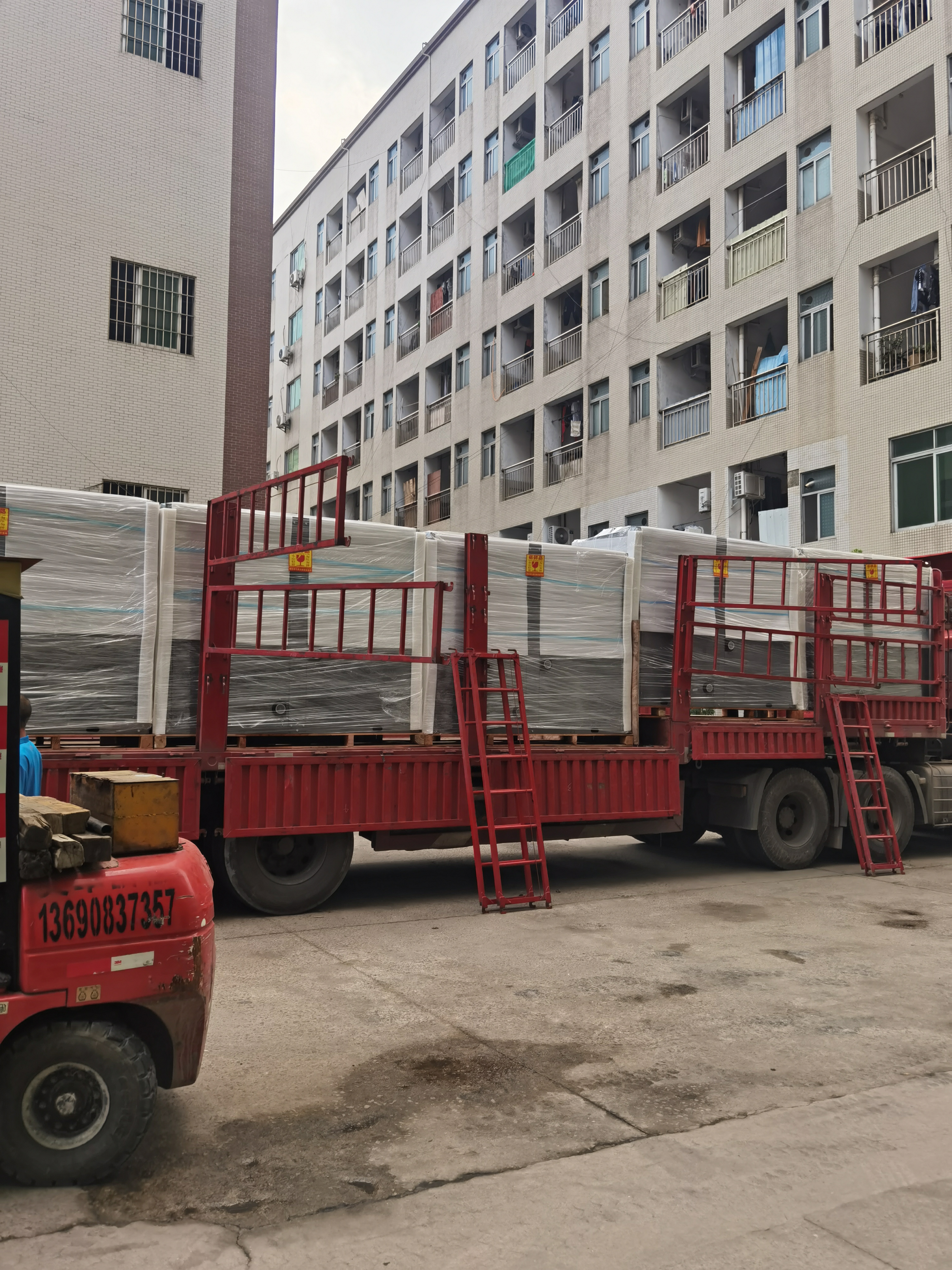 全力支持抗擊疫情，熱冠馳援綿陽會(huì)展中心方艙醫(yī)院